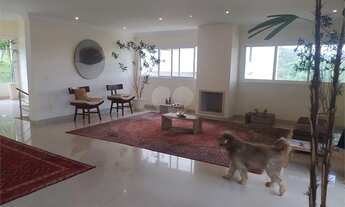 Imagem 2: Sobrado moderno no condomínio Suiça da Cantareira