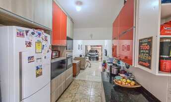 Imagem 3: Casa térrea com estrutura para sobrado, 3 quartos, área gourmet, 225m² de terreno, a 2 min