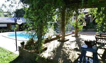 Imagem 4: Sítio com 2.900m², casa e galpão com 250m², 3 quartos, piscina.