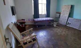 Imagem 5: Cada de frente de rua , grande e arejada em Cascadura