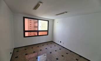 Imagem 3: Apartamento para venda possui 330 metros quadrados com 3 quartos em Mucuripe - Fortaleza