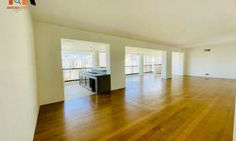 Imagem 4: Apartamento alto com VISTA EXCEPCIONAL em rua calma e arborizada. Reformado, ensolarado, ó