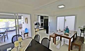 Imagem 4: Casa de condomínio sobrado para aluguel possui 125 metros quadrados com 4 quartos