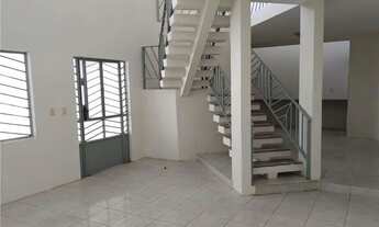 Imagem 6: Casa Residencial e Comercial com 3 quartos e 4 vagas no Alto do Cheiroso, perto da Av.Inte