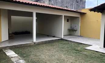 Imagem 5: Alugo casa no Renascença com três quartos