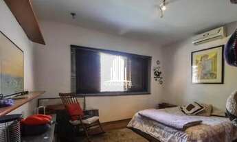 Imagem 2: Casa térrea de 668m² com 5 dormr/3 Suítes, 7 banheiros, 4 vagas em Interlagos