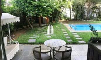 Imagem 4: Casa com 4 Quartos sendo 3 Suites dentro de 600m² à Venda no JD. GUEDALA