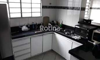 Imagem 5: Casa para alugar, 3 quartos, 1 suíte, 1 vaga, Osvaldo Rezende - Uberlândia/MG - R$ 4.000,0