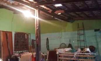 Imagem 3: Ótima Casa com 3 quartos e Garagens para Três Carros