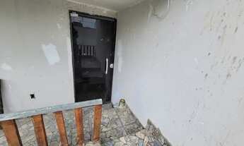 Imagem 2: Casa terceiro andar com 2 quartos