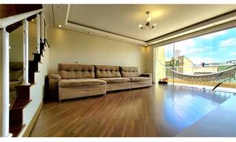 Imagem 2: Lindo Sobrado, 3 suítes, 6 vagas e edícula com 2 suítes!