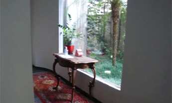 Imagem 3: Apartamento para aluguel e venda possui 140 metros quadrados com 4 quartos