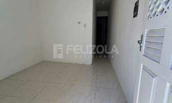 Imagem 3: Casa para aluguel no Bairro Centro, sendo 1/4, 2 salas, cozinha, wc, área de serviço