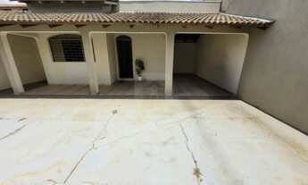 Imagem 2: Casa para locação e venda no bairro Segismundo Pereira