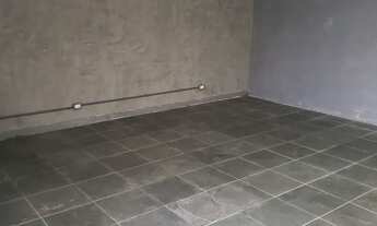 Imagem 7: Sobrado comercial, ao lado da estação de metro Santa Cruz