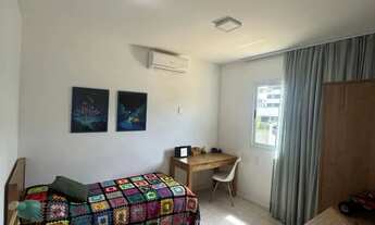 Imagem 6: Casa de condomínio para venda tem 184 metros quadrados com 4 quartos