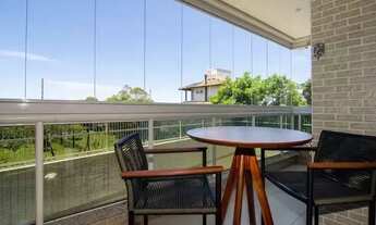 Imagem 6: Apartamento mobiliado, 3 quartos, suíte, 120m² privativo com acesso interno para praia do