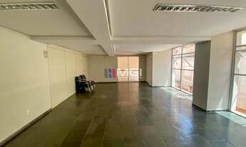 Imagem 2: Imóvel para aluguel possui 99 metros quadrados com 3 quartos em Setor Bueno - Goiânia - GO