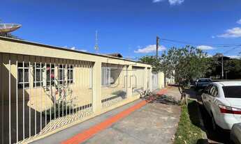 Imagem: Casa térrea a venda ao lado da Avenida