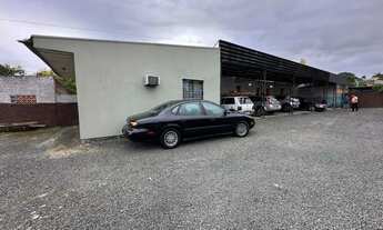 Imagem 6: Pavilhão medindo 180,00m² e Kitinet , construídos em terreno medindo 509,74m²