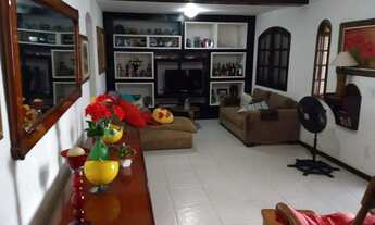 Imagem 7: Casa com 6 dormitórios à venda, 304 m² por R$ 900.000,00 - Piratininga - Niterói/RJ