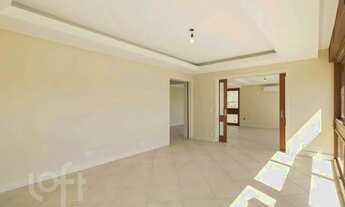 Imagem 7: Imóvel para venda possui 197 metros quadrados com 3 quartos em Mont Serrat - Porto Alegre