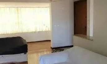 Imagem 4: Apartamento de 2 dormitórios grande com suite, sacada fechada com churrasqueira, elevador