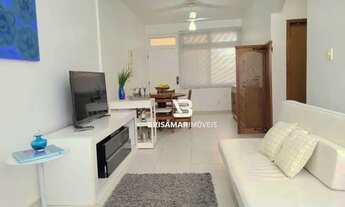 Imagem 2: PITANGUEIRAS- UMA QUADRA DO COM VISTINHA PARA A PRAIA , GARAGEM NO PRÉDIO, TOTALMENTE REFO