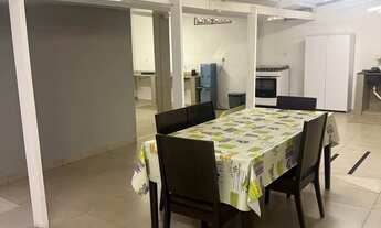 Imagem 6: Quarto mobiliado com armário, ar-condicionado e frigobar - Marta Helena - Uberlândia