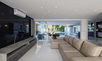 Imagem 5: Casa para venda possui 420 metros quadrados com 5 quartos em Riviera - Bertioga - SP