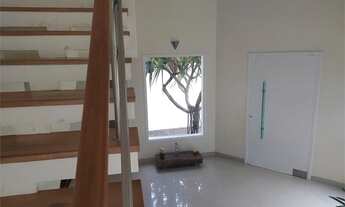 Imagem 6: Sobrado moderno no condomínio Suiça da Cantareira