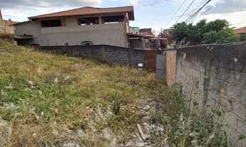 Imagem 3: Oportunidade-Lote murado na rua Berlin, do lado cima da rua- área 360Mts quadr. 140 Mil