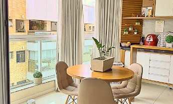 Imagem: 2 quartos, sol da manhã, a poucos passos