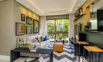 Imagem 2: Apartamento para venda tem 62 metros quadrados com 2 quartos em Passo da Areia - Porto Ale