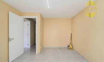 Imagem 4: Sobrado à venda por R$ 700.000,00 - São Braz - Curitiba/PR