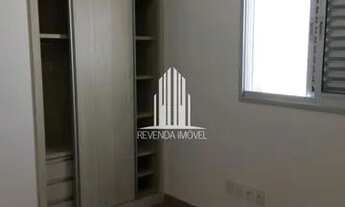 Imagem 3: Excelente casa com ampla cozinha, área de serviço e lavabo; armários planejados na cozinha