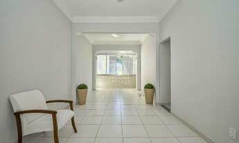 Imagem 4: Espetacular apartamento na Glória com sala em dois ambientes, clara e arejada