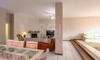 Imagem 4: Casa para alugar/locação seis (6) dormitórios, localizada no bairro Cristal, Porto Alegre