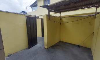 Imagem 7: Casa para aluguel possui 35 metros quadrados com 2 comodos e quintal