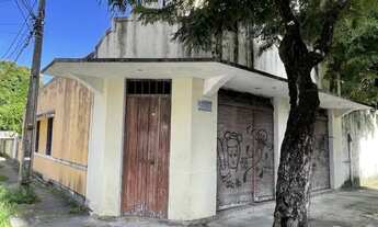 Imagem 2: Casa 4 Dormitórios - Bairro Tamarineira