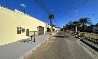 Imagem: Aluga-se Casa NOVA - Centro de Senador Canedo