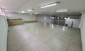 Imagem 5: Galpão para alugar, térreo e superior, total de 500 m2, 5 vagas, 4 banheiros, Polvilho, Ca