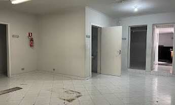 Imagem 6: CASA COMERCIAL COM 14 SALAS E 7 BANHEIROS