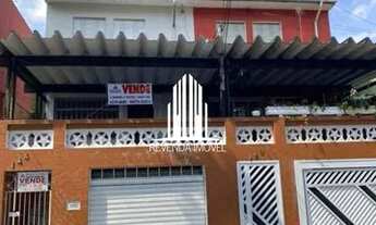 Imagem: CASA ASSOBRADADA COM 3 DORMITORIOS, 2 BANHEIROS