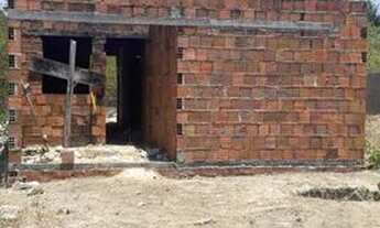 Imagem 4: Lote com casa iniciada em Aquiraz