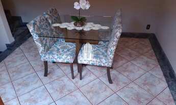 Imagem: Casa à venda com 198m², 4 quartos e 3