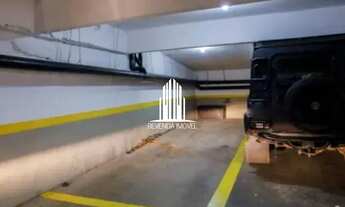 Imagem 2: Apartamento com 2 dormitórios, 1 banheiro com janela, 2 vagas livres de garagem