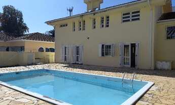 Imagem: Na Agronômica-Casa em terreno com 723m²