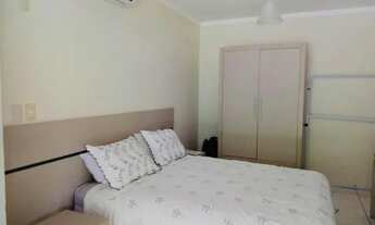 Imagem 2: Suíte mobiliada e área de lazer com piscina, ofurô e churrasqueira