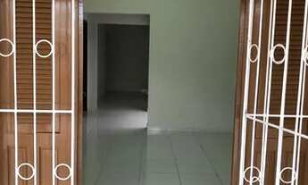 Imagem 2: Aluguel comercial - Casa espaçosa e versátil para negócios!